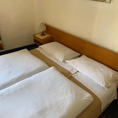 Ressmair Nocleg ze śniadaniem *